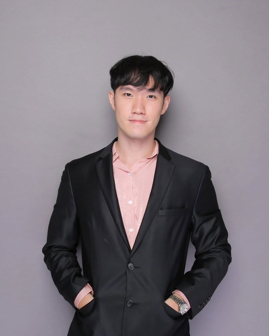 Portrait of Teerapat Traikhunnaruk, photographer and videographer